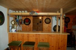 Bar im Keller