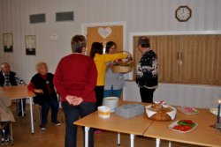 Suse mal wieder mit beiden Fingern im Korb.